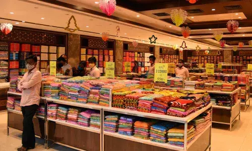 Rajamahendravaram: Various showrooms mushrooming in Grand City of Culture