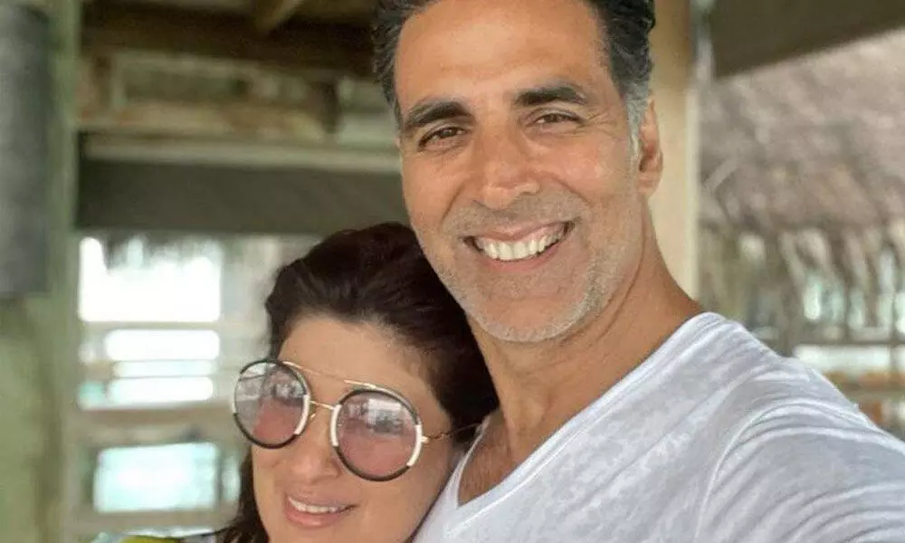 Akshay, Twinkle donate 100 oxygen concentrators