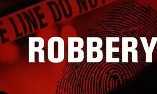 Rs 2 crore worth gold Robbery at Chittoor