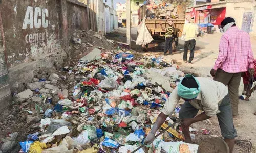 GHMC neglects sanitation in Covid-hit Old City