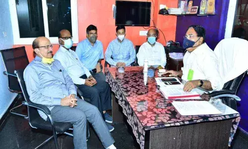 Minister Errabelli assures oxygen supply