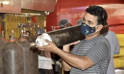 Treat oxygen as critical commodity: Centre to States