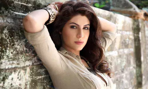 Elnaaz Norouzi: It took years for me to set a foot in film industry