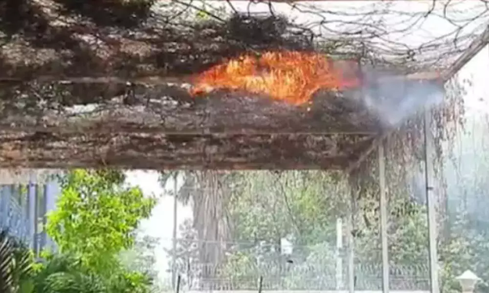 Minor fire breaks out at Telangana Bhavan