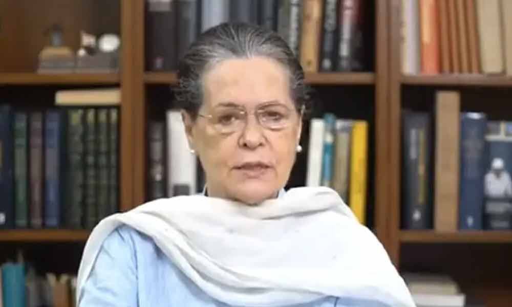 Sonia Gandhi congratulates Mamata Banerjee, MK Stalin for poll win