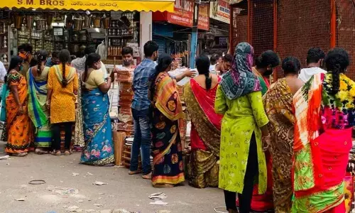 People flouting norms in markets