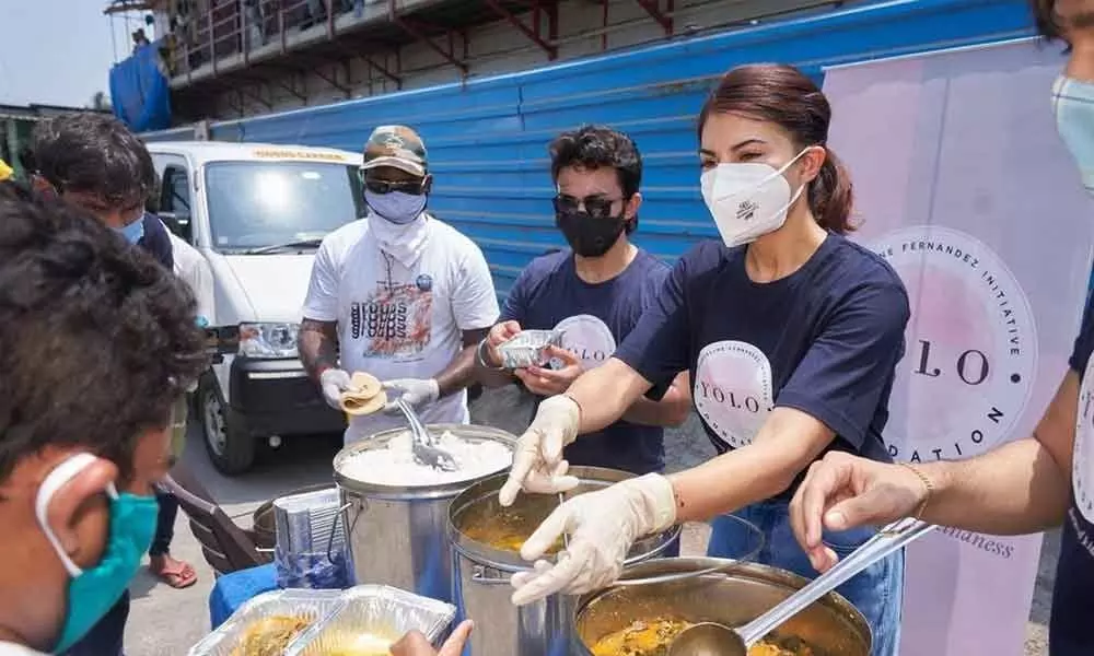 Jacqueline helps feed people, interacts with Covid warriors
