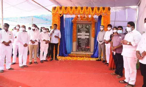 Deputy CM Amzath Basha hails Jagan for fulfilling all promises to RTC staff