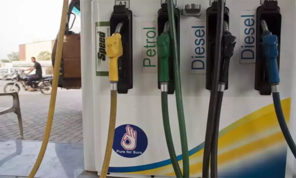 Petrol and diesel prices today remains stable in Hyderabad, Delhi, Chennai, Mumbai on 15 May 2021