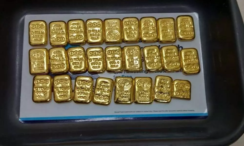 Gold worth Rs 1.28 crore seized at Hyderabad airport