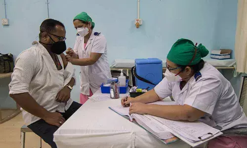 Covid-19 Vaccine distribution halted for two days to avoid crowds at centres