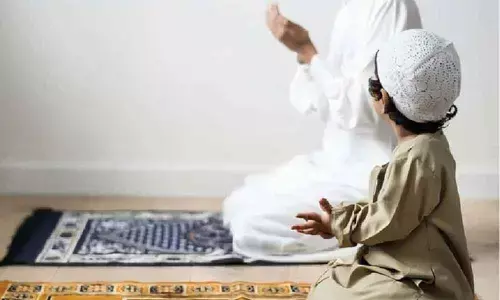 Pleas to shun shopping, perform Eid prayer at home