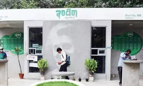 Indira Canteens to provide free meals to street vendors, workers till May 24