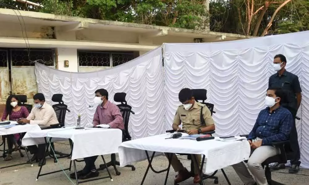 Nodal officers will inform oxygen levels: Collector Hari Narayanan