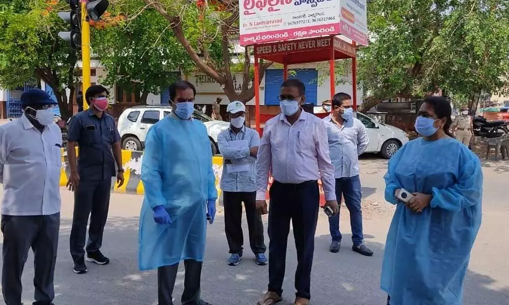 Warangal West MLA D Vinay Bhaskar and the Mayor Gundu Sudharani inspecting a low-lying area in Hanamkonda on Thursday