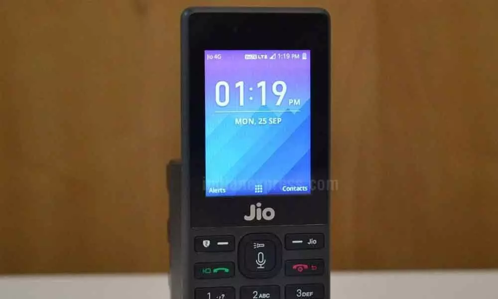 Jio Phone offers free calling minutes