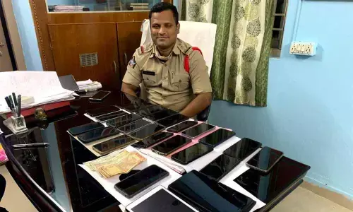 Police at S Rayavaram seized mobile phones of the gamblers playing online rummy in one of their recent raids in Visakhapatnam