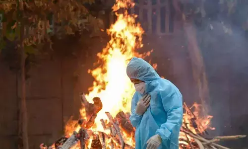 India records more than 4,000 daily COVID-19 deaths