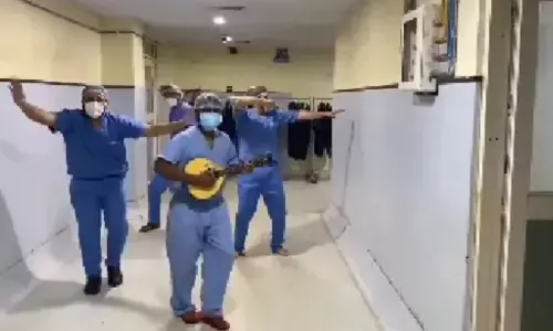 Doctors Dance to Salman Khans Radhe Seeti Maar Song; Watch it