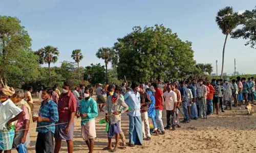 Anandaiah medicine distribution(File Photo)
