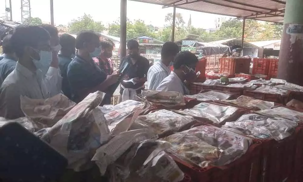 Fine slapped on Kothapet fruit mkt traders for use of Ethephon