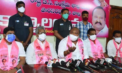 Minister Eatala Rajender i