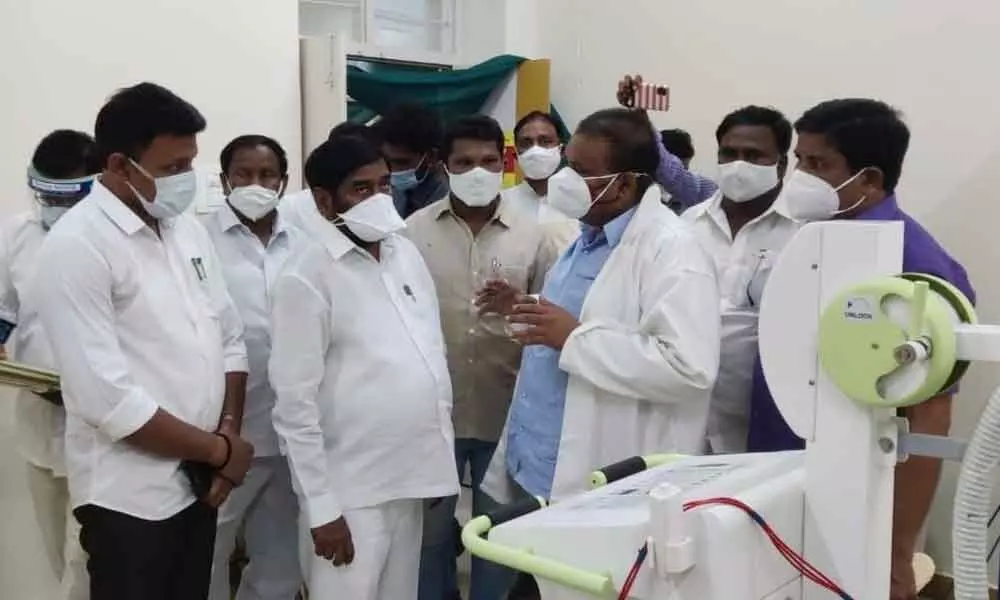 Energy Minister G Jagadish Reddy along with MLA Nomula Bhagat Kumar inspecting operation theatre at Kamala Nehru Hospital in Nagarjuna Sagar on Wednesday