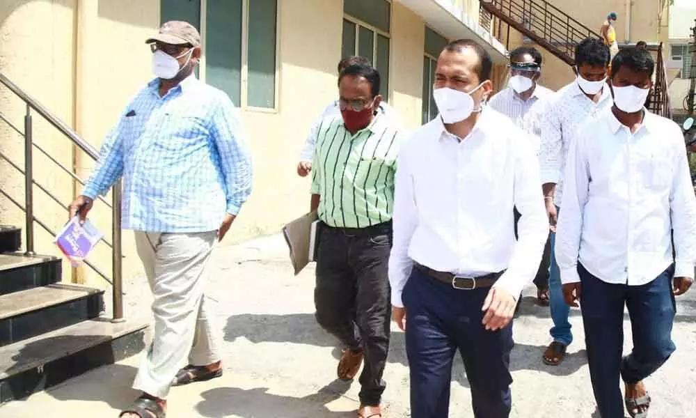 District Collector Prashanth Jeevan Patil along with duty doctors inspecting District Government Hospital in Nalgonda on Thursday