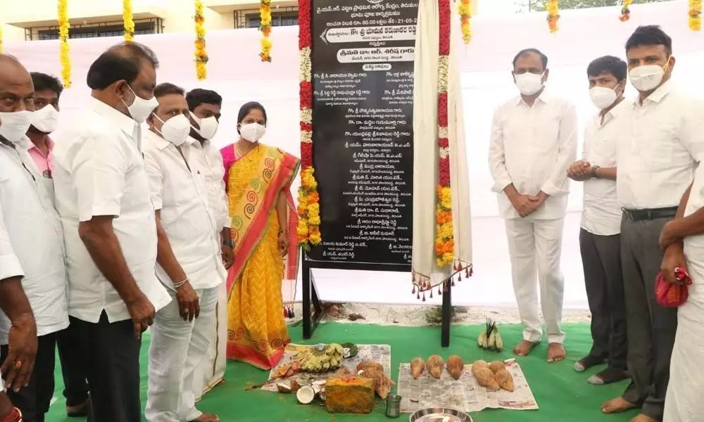 MLA Bhumana Karunakar Reddy, Mayor Dr R Sirsha, MP M Gurumoorthy and Commissioner  P S Girisha laying foundation stone for construction of  a Uraban Primary Health Centre in Tirupati on Friday