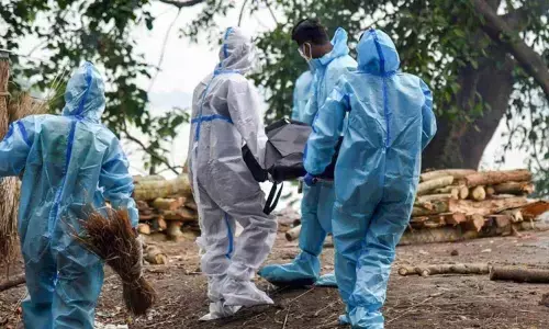 After 6 Hours In Vellore, The Body Of A Covid Patient Was Removed From The Ward