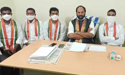 TPCC Chief and Nalgonda MP N Uttam Kumar Reddy addressing the media in Huzurnagar on Saturday