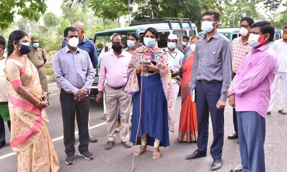 Joint Collector P Prasanti at the launch of emergency transport vehicles in Guntur on Monday