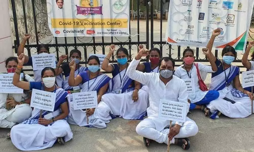 ASHA workers stage silent protest