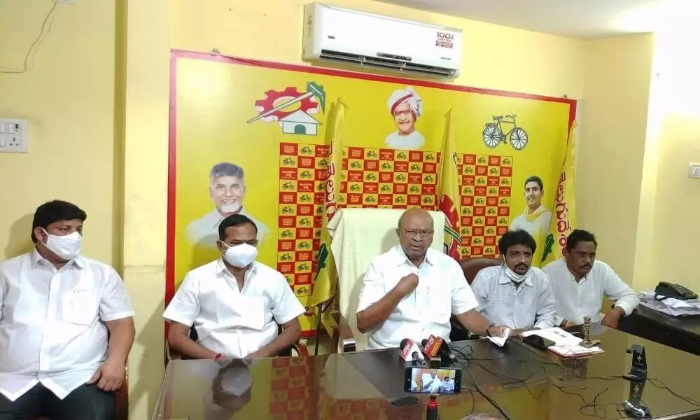 TDP Parliament constituency presidents of Kurnool and Nandyal, Somisetty Venkateswarlu and Gowru Venkata Reddy addressing media conference at party office in Kurnool on Monday.