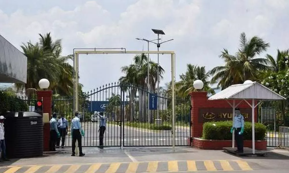 Hyundai decides to temporarily close its plant in Chennai for 5 days, when workers began Protesting over the Covid-19 scare