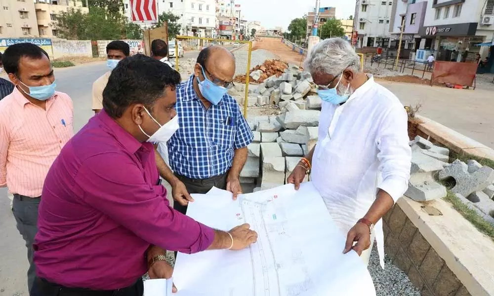 TTD Chairman YV Subba Reddy inspecting Garuda Varadhi works near Municipal park in Tirupati on Thursday