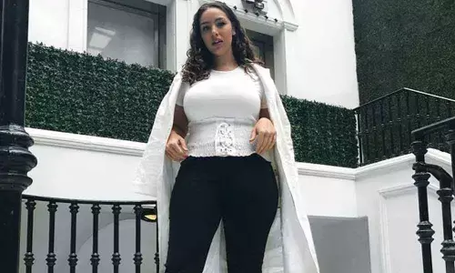 Fashion hacks for curvy ladies