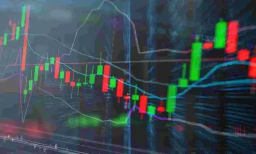 Options data points to moderate consolidation