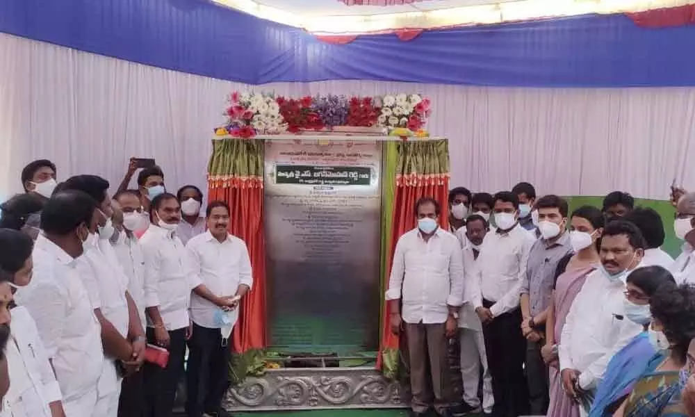 Social Welfare Minister Pinipe Viswaroop along with Agriculture Minister Kurasala Kannababu laying the foundation stone for medical college in Amalapuram on Monday