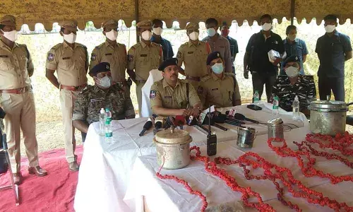 Superintendent of Police Sangram Singh G Patil speaking to the media  in Mulugu on Monday