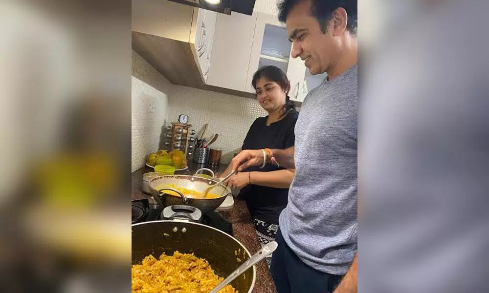 A couple bonding over cooking in Visakhapatnam