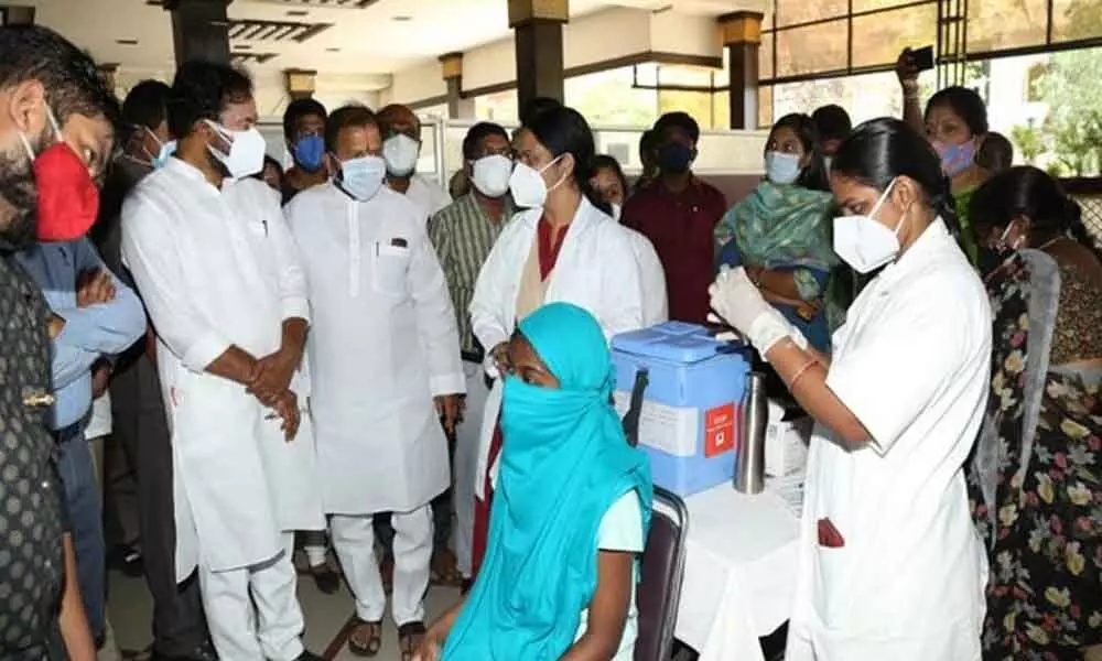 Kishan Reddy inspects vaccination centres