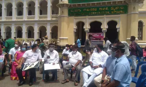 Shilpa Nag gets support from corporators, civic staff