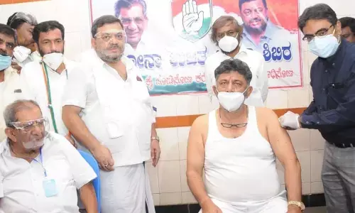KPCC launches vaccination programme, DK Shivakumar takes first jab
