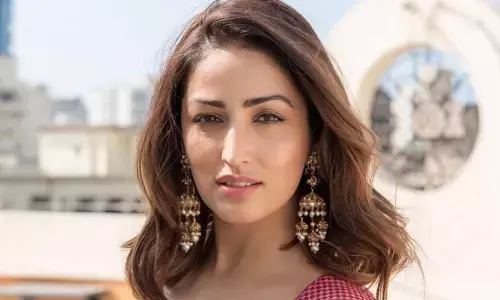 Yami Gautam shares photos from her mehendi ceremony