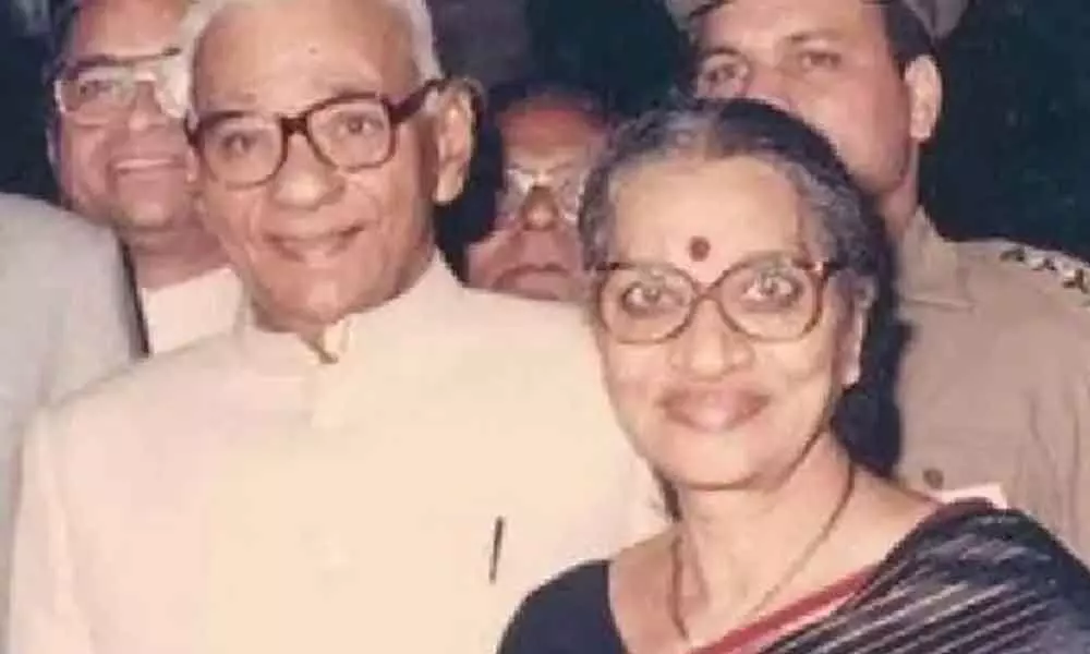 Former CM of united AP Kasu Brahmananda Reddys wife dies of illness in Hyderabad