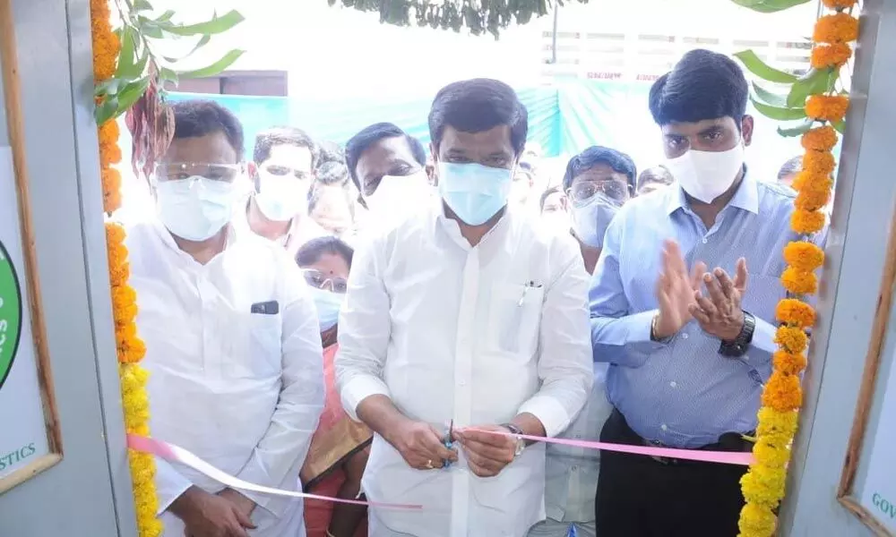 Legislative Affairs and R&B Minister Prashant Reddy inaugurating diagnostic centre at government general hospital in Nizamabad on Sunday