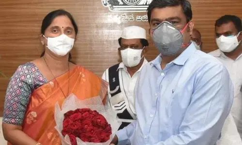 Joint Collector  K Madhavi Latha welcoming the new Collector Nivas in Machilipatnam on Wednesday