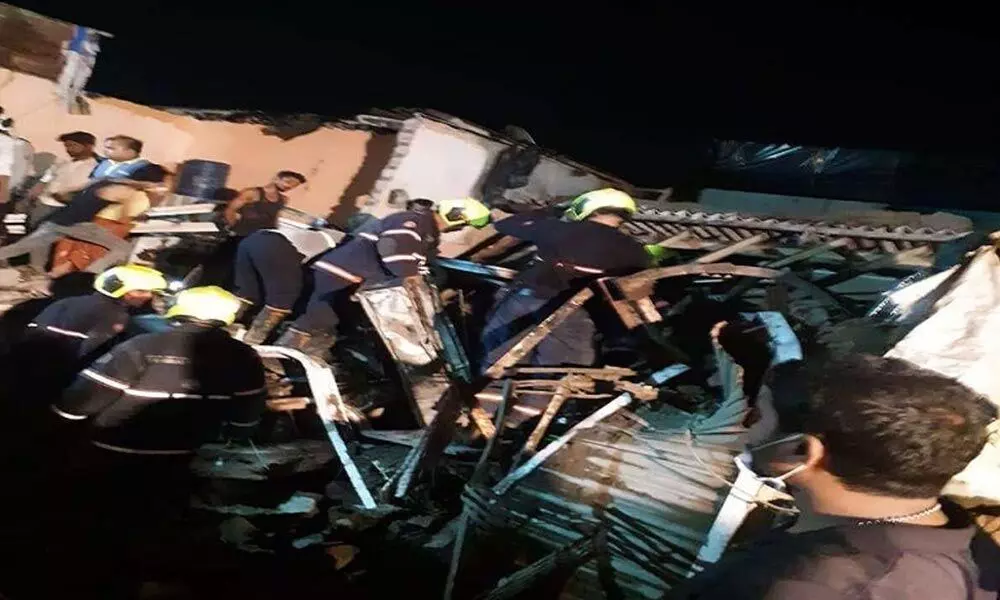 Malad building collapse