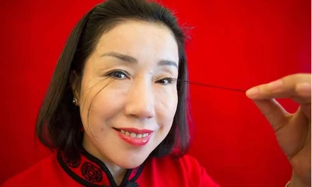 The Woman With The Longest Eyelash In The World Beats Her Own Record And Hold A New Guinness World Record
